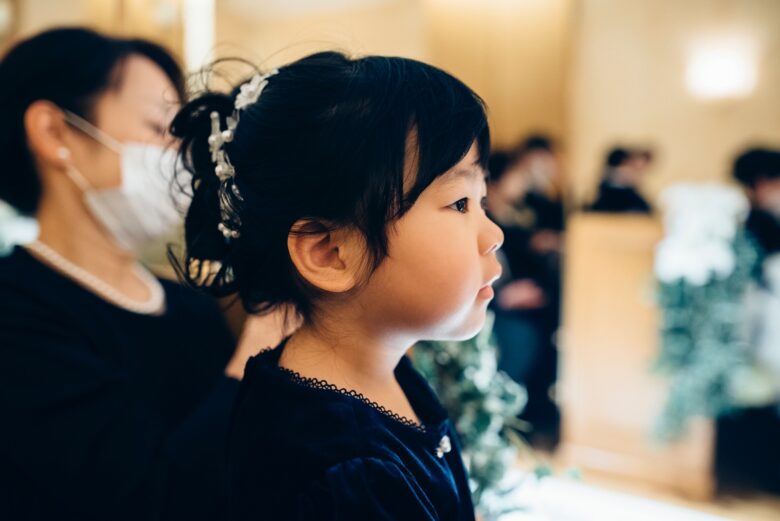 4歳の娘が結婚式に参列